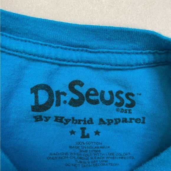 Dr Seuss Cleverly Disguised As A Resposible Adult Graphic T-shirt Women Large - Picture 4 of 5